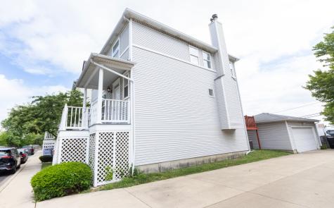 4257 North Kolmar Avenue Chicago IL 60641