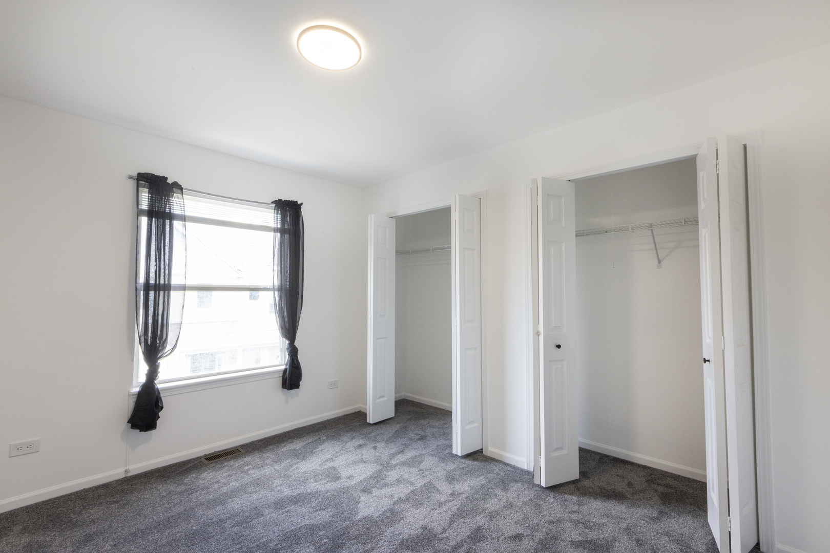 4257 North Kolmar Avenue Chicago IL 60641