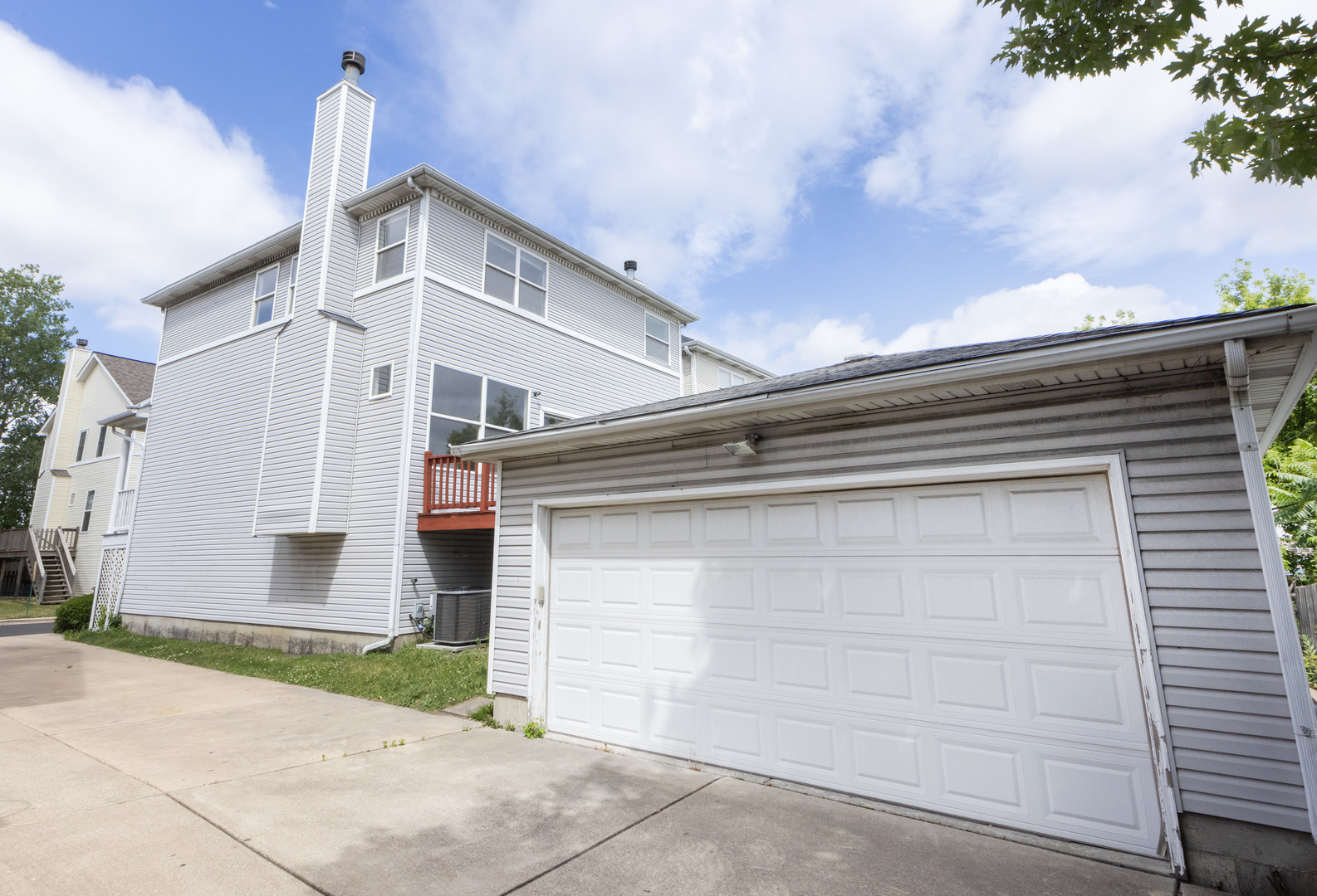 4257 North Kolmar Avenue Chicago IL 60641