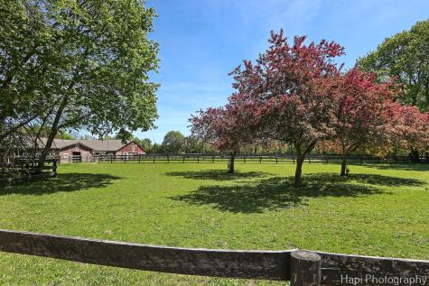 23 West County Line Road Barrington Hills IL 60010