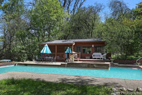 23 West County Line Road Barrington Hills IL 60010