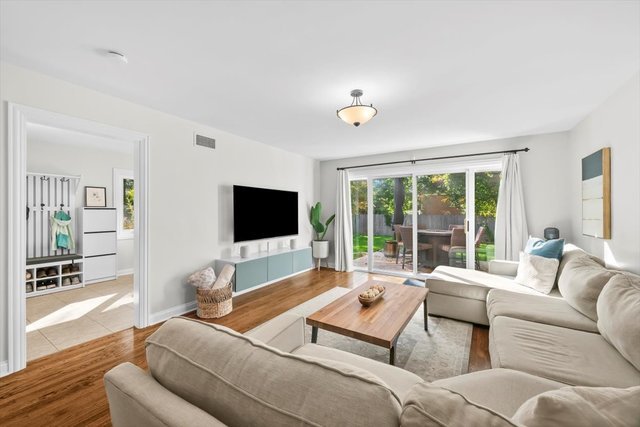 736 North Oak Street Hinsdale IL 60521