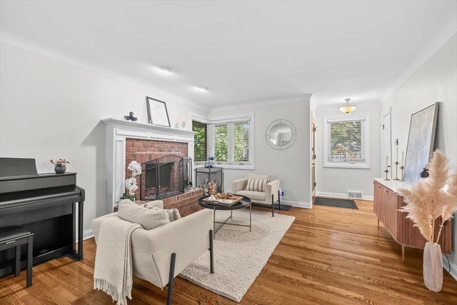 736 North Oak Street Hinsdale IL 60521