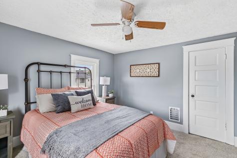 1915 3X Avenue East Moline IL 61244