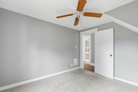 1915 3X Avenue East Moline IL 61244