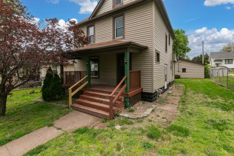 1915 3X Avenue East Moline IL 61244