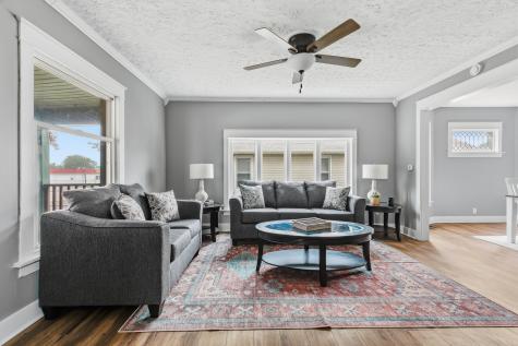 1915 3X Avenue East Moline IL 61244