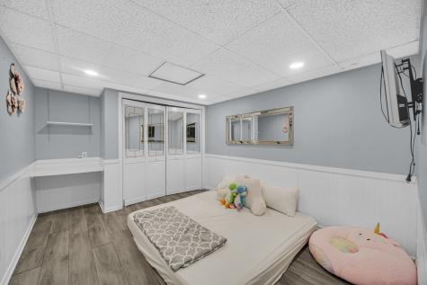 1010 Heathrow Court Wheaton IL 60189