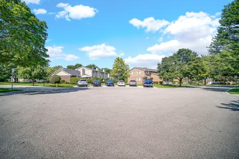 1010 Heathrow Court Wheaton IL 60189
