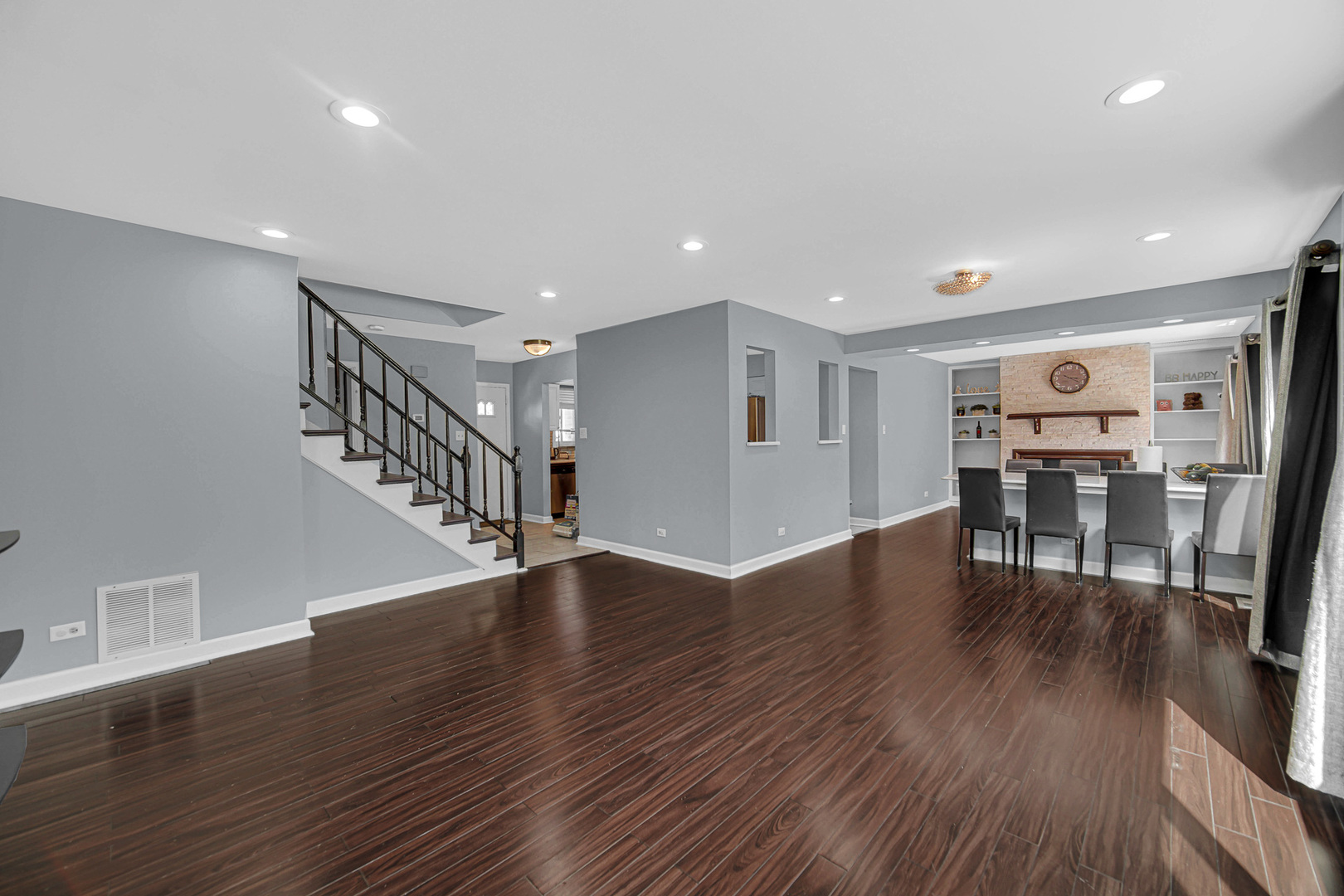 1010 Heathrow Court Wheaton IL 60189