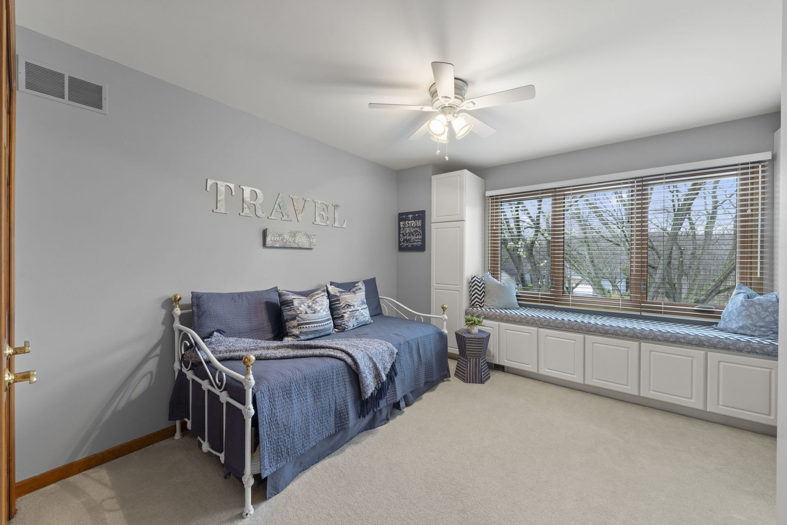 6304 Snead Court Woodridge IL 60517
