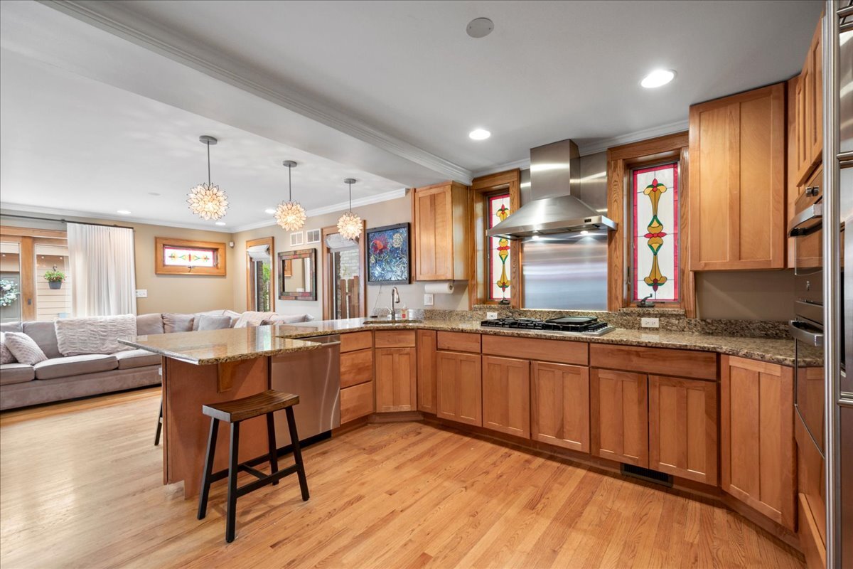 4947 Estes Avenue Skokie IL 60077