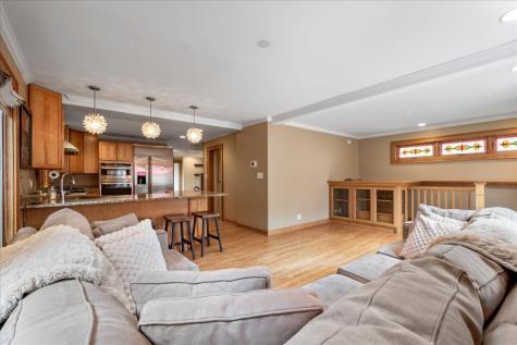 4947 Estes Avenue Skokie IL 60077