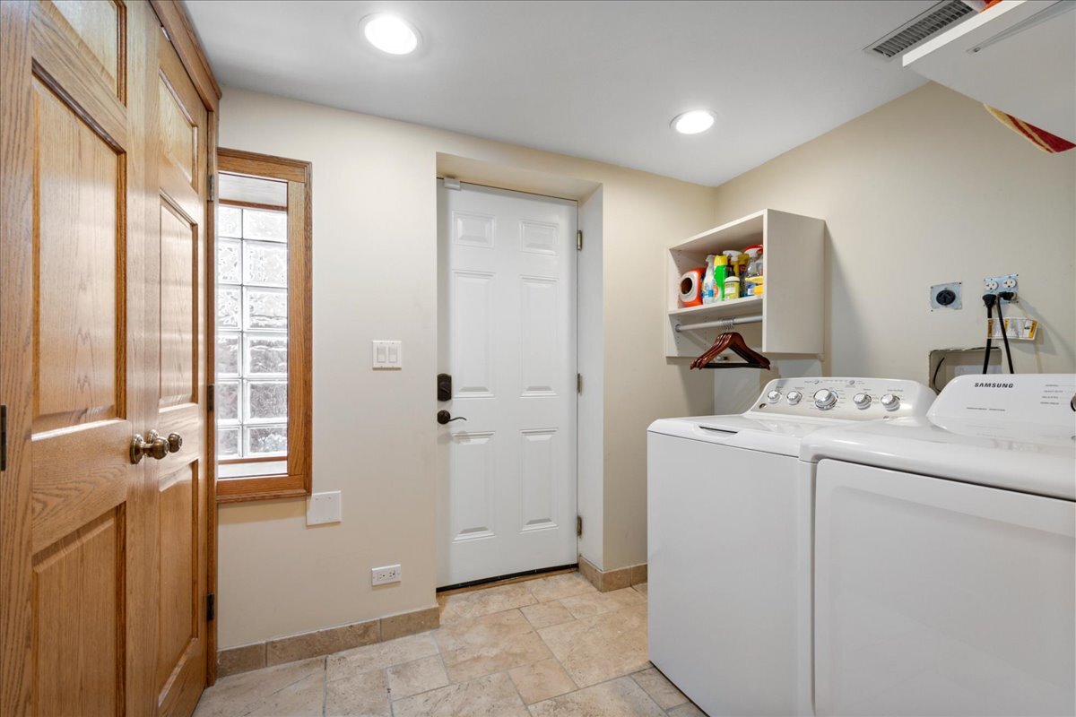 4947 Estes Avenue Skokie IL 60077