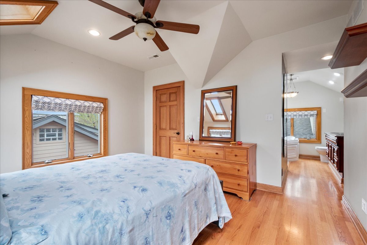 4947 Estes Avenue Skokie IL 60077