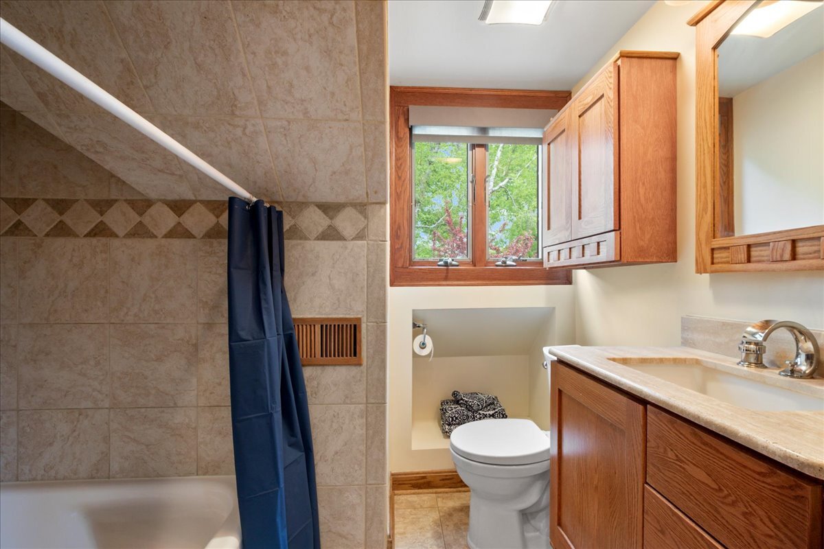 4947 Estes Avenue Skokie IL 60077