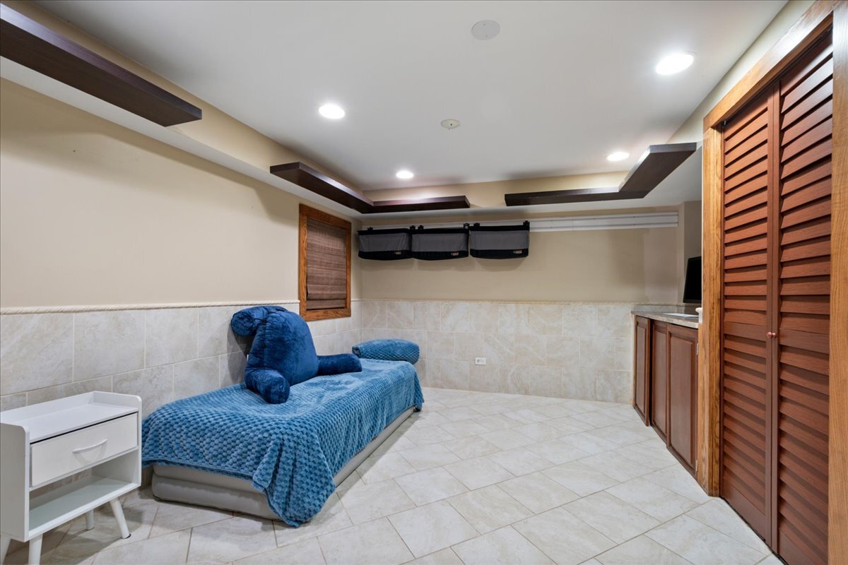 4947 Estes Avenue Skokie IL 60077