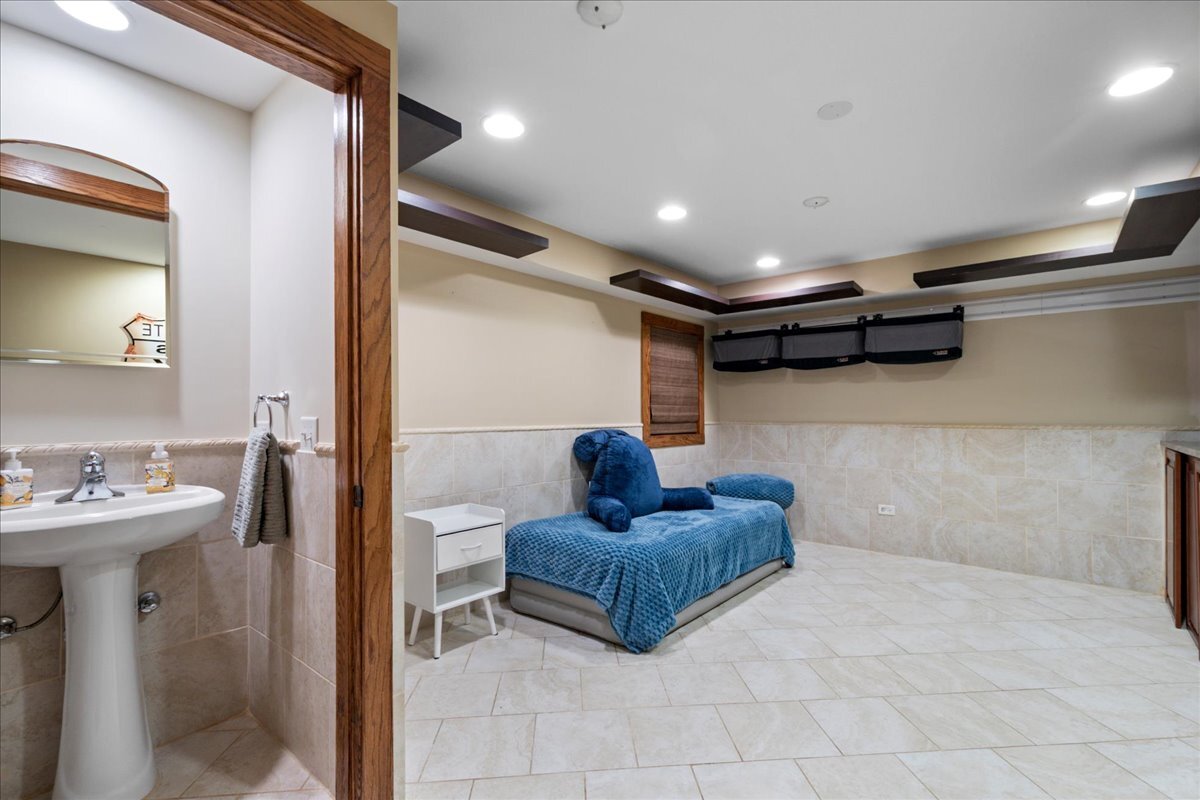 4947 Estes Avenue Skokie IL 60077