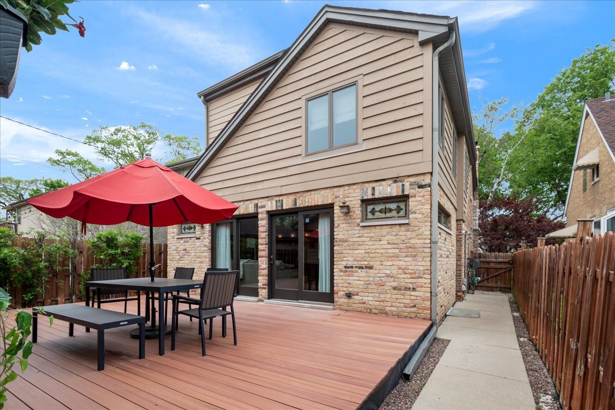 4947 Estes Avenue Skokie IL 60077