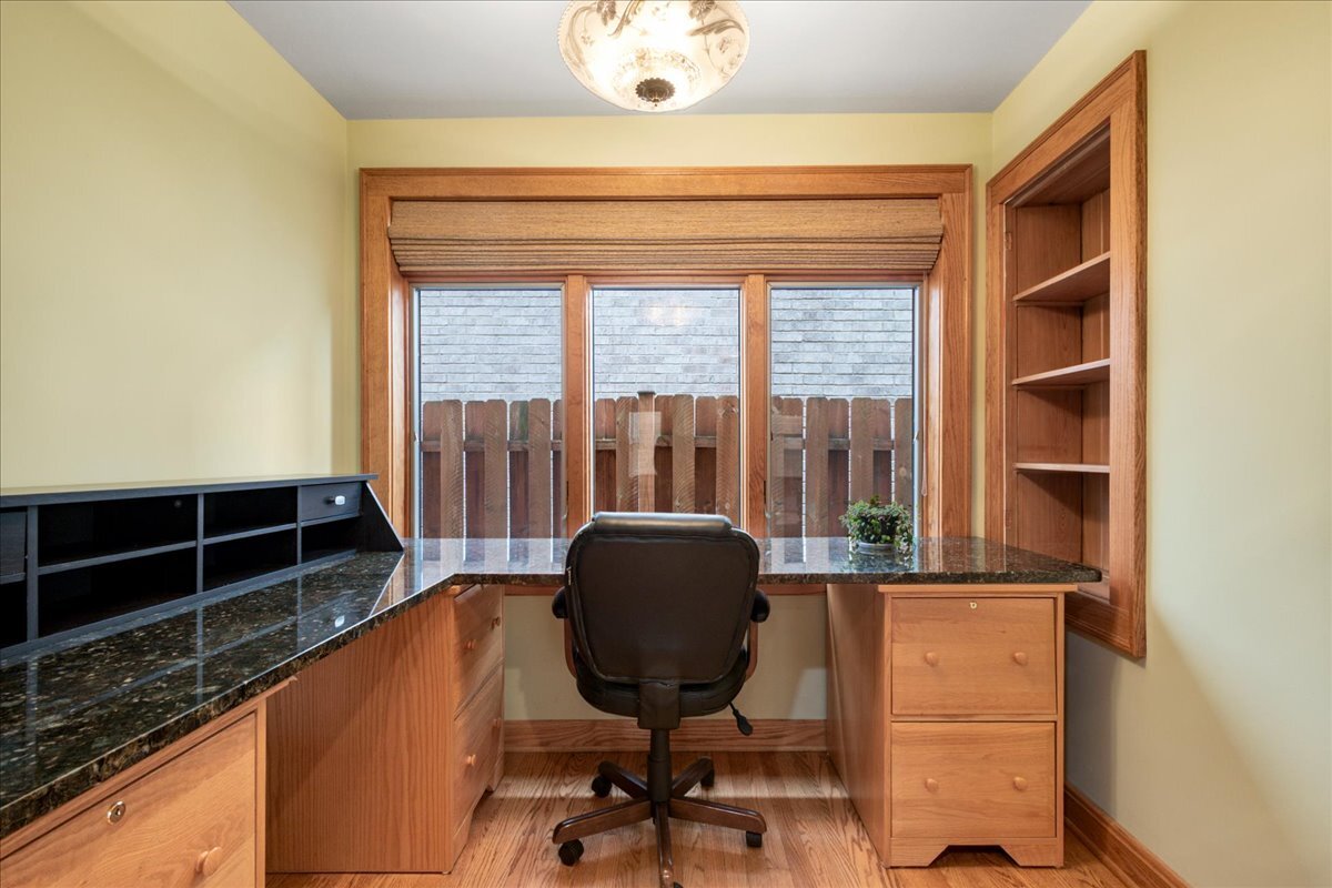 4947 Estes Avenue Skokie IL 60077