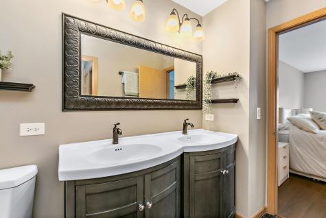 22 Rolling Oaks Road Sugar Grove IL 60554