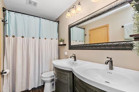 22 Rolling Oaks Road Sugar Grove IL 60554