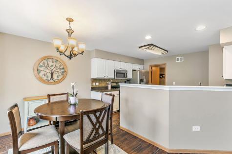 22 Rolling Oaks Road Sugar Grove IL 60554