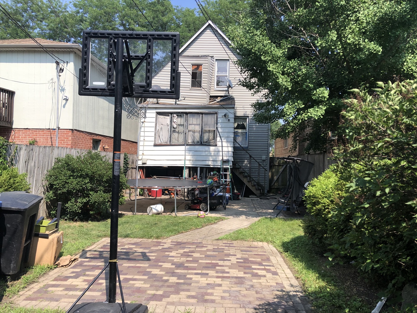 4134 North Kolmar Avenue Chicago IL 60641