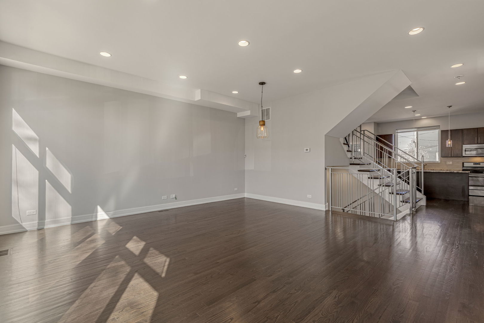 4406 West Wilson Avenue Chicago IL 60630