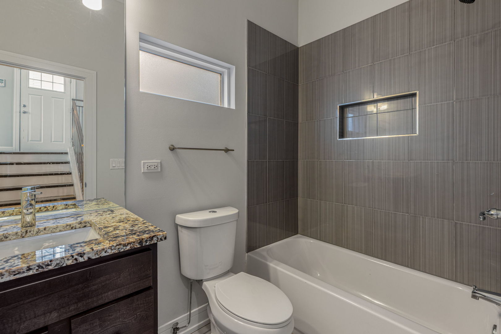 4406 West Wilson Avenue Chicago IL 60630