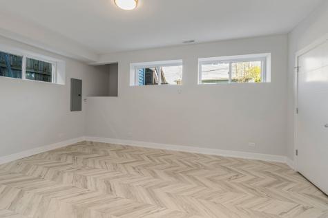 4406 West Wilson Avenue Chicago IL 60630