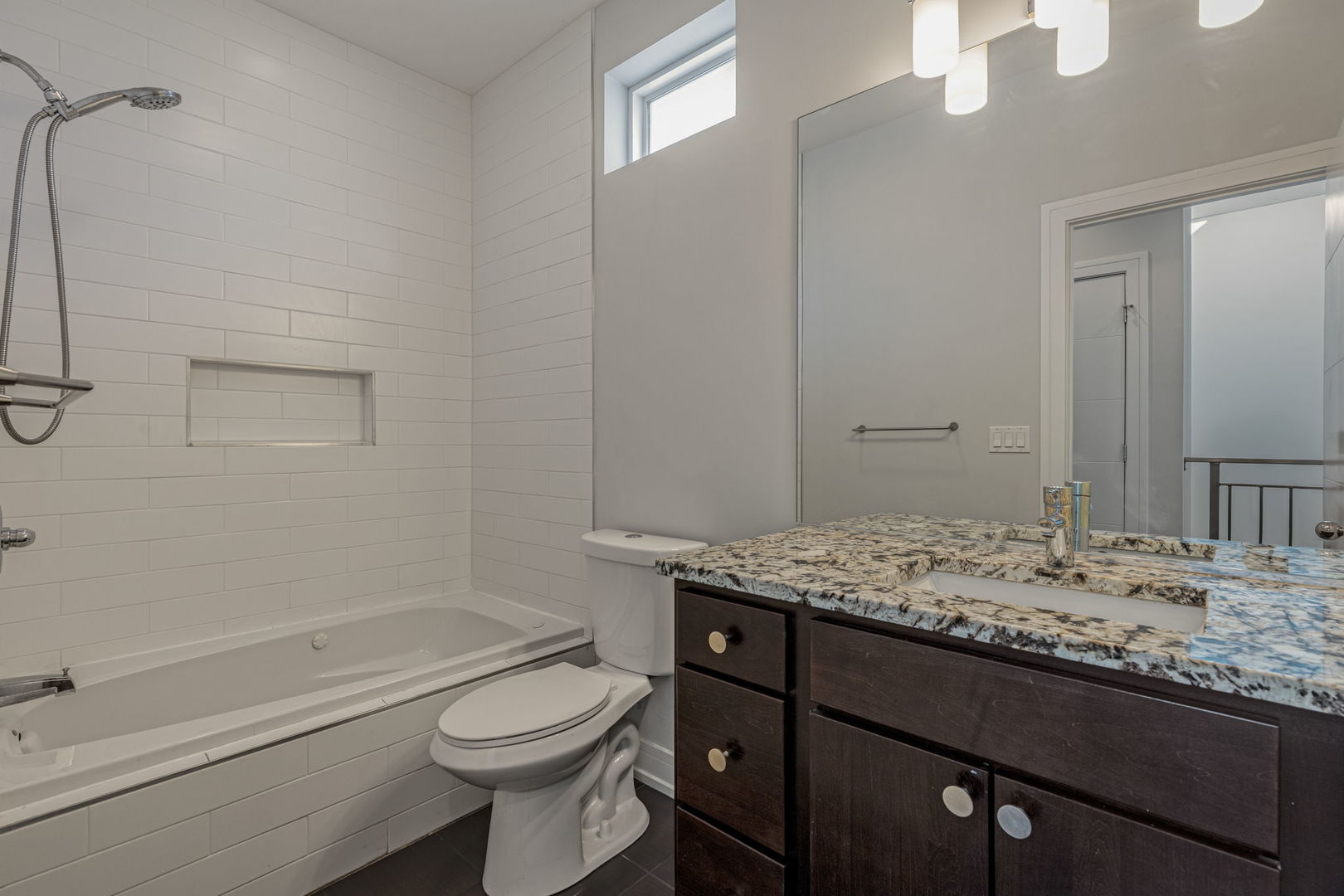 4406 West Wilson Avenue Chicago IL 60630