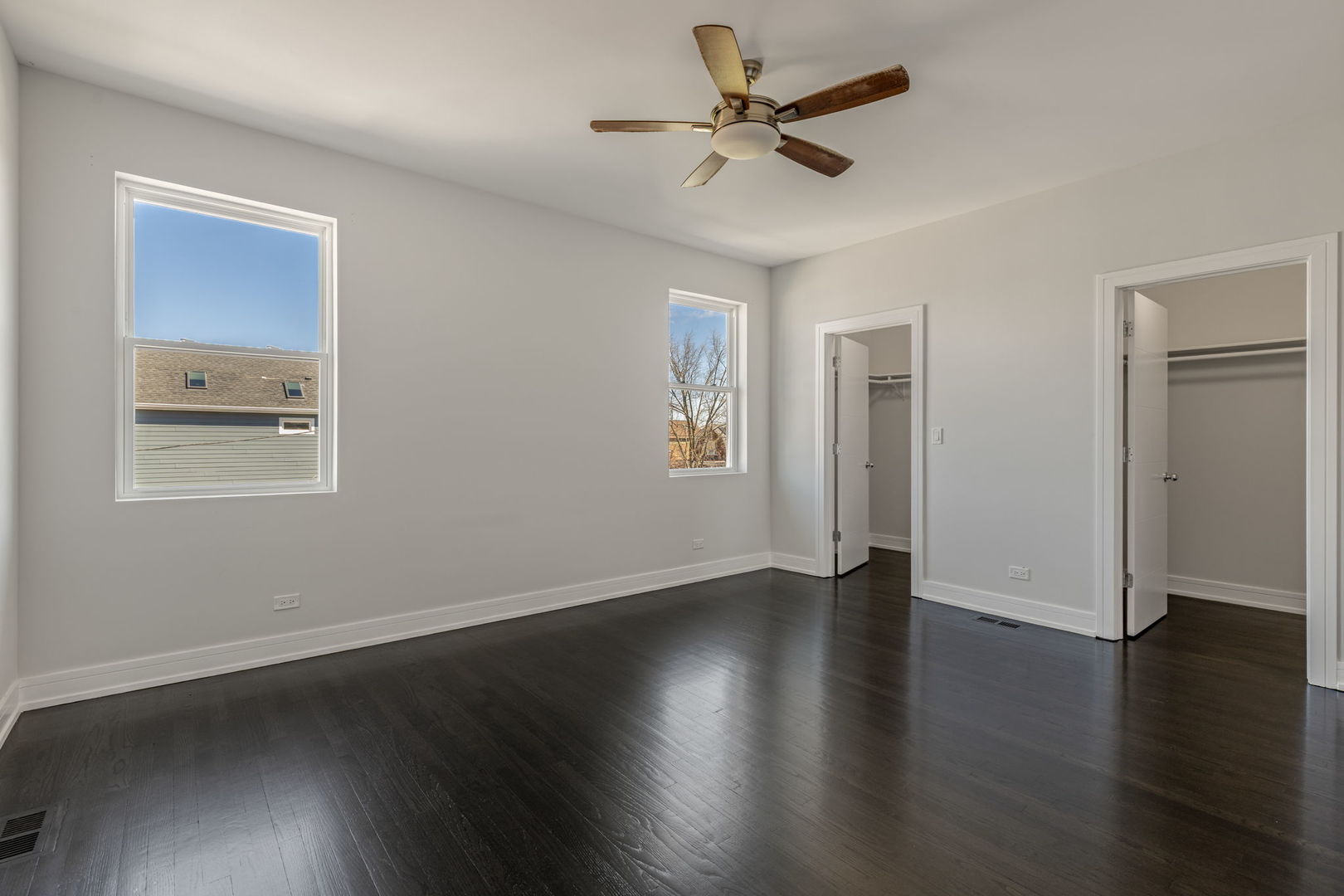 4406 West Wilson Avenue Chicago IL 60630