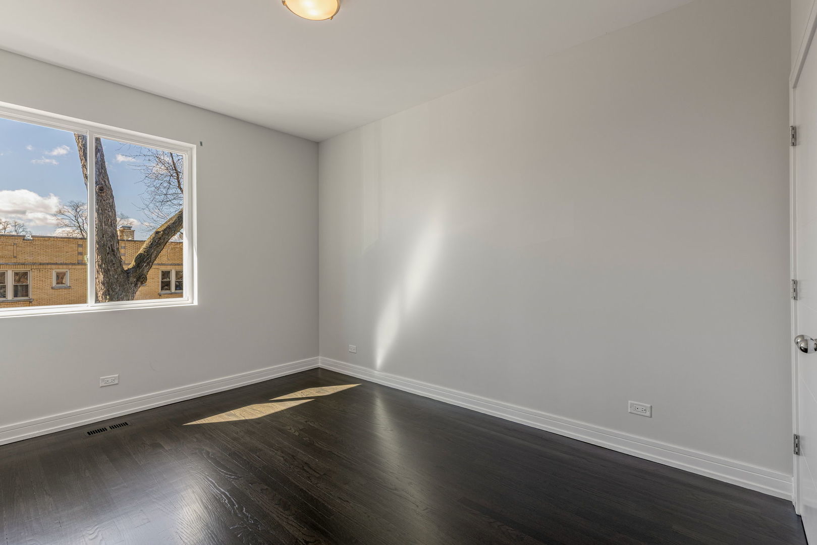 4406 West Wilson Avenue Chicago IL 60630