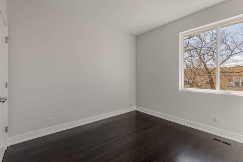 4406 West Wilson Avenue Chicago IL 60630