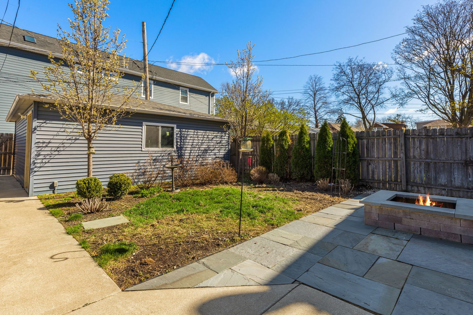 4406 West Wilson Avenue Chicago IL 60630