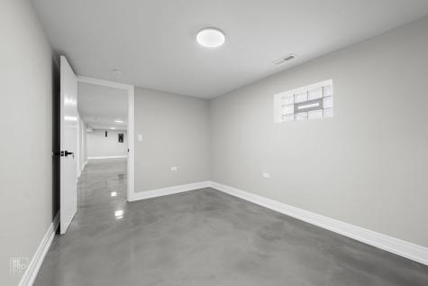 6554 South Laflin Street Chicago IL 60636