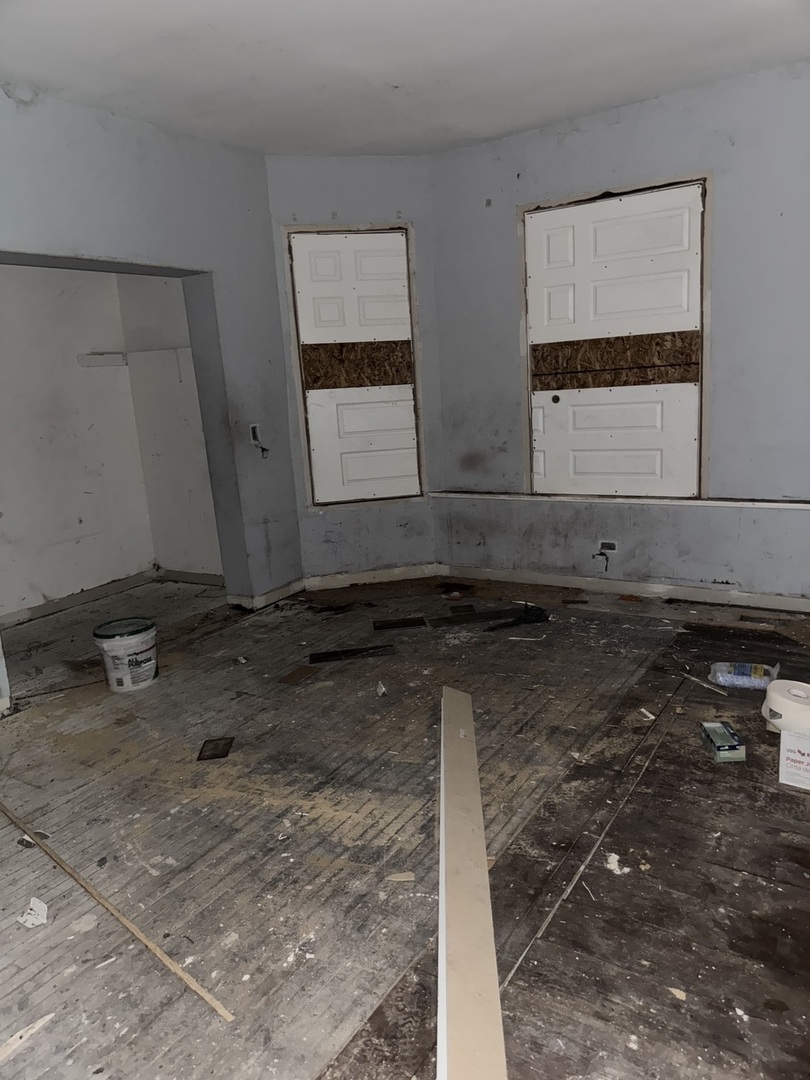 7051 South Princeton Avenue Chicago IL 60621