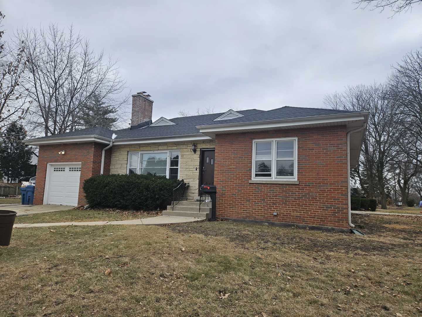 45 North Wisconsin Avenue N Addison IL 60101