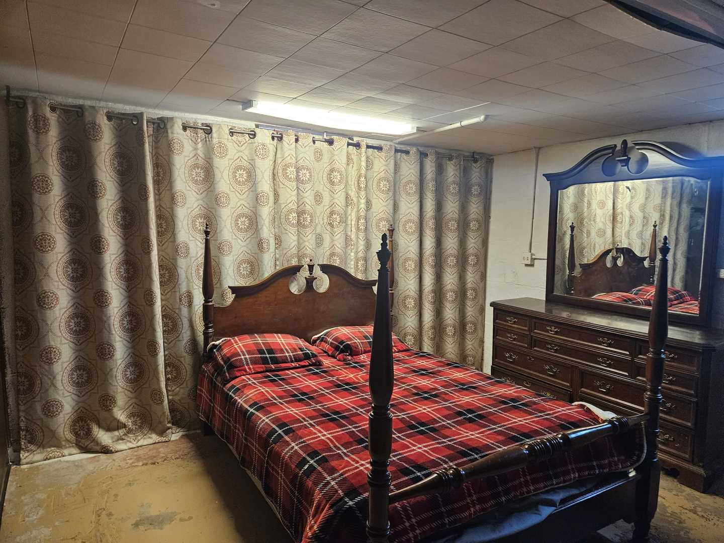 45 North Wisconsin Avenue N Addison IL 60101