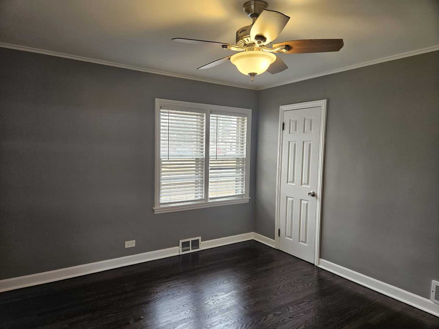 45 North Wisconsin Avenue N Addison IL 60101