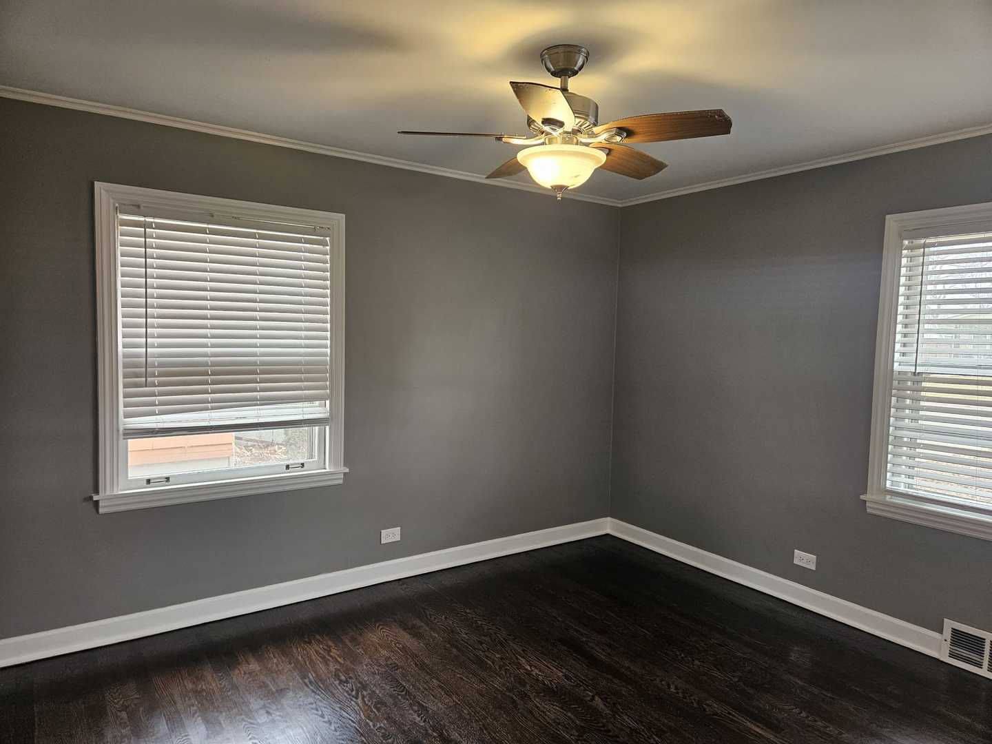 45 North Wisconsin Avenue N Addison IL 60101