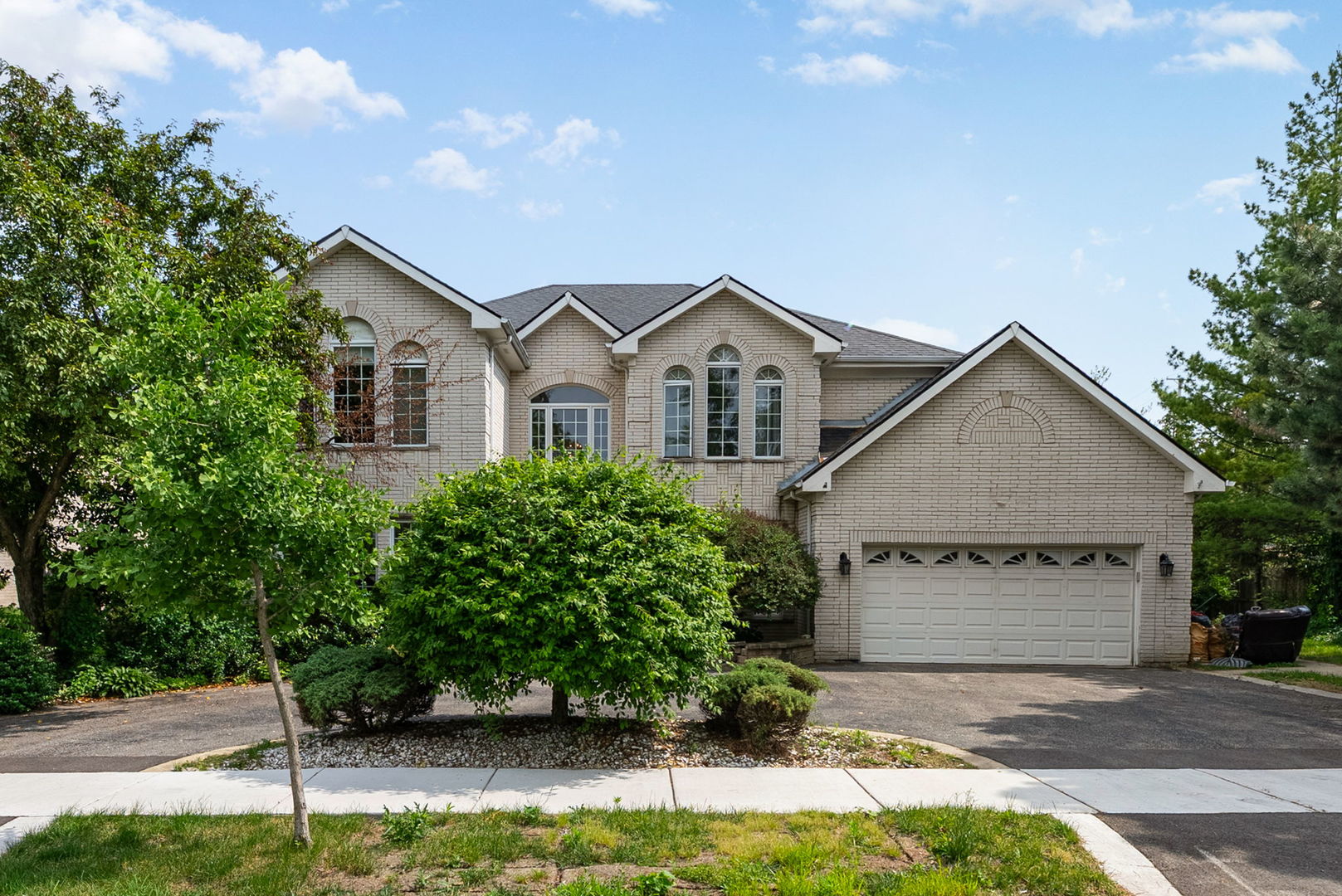 201 East White Oak Street Arlington Heights IL 60005