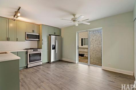 283 West Whispering Oaks Lane Round Lake IL 60073
