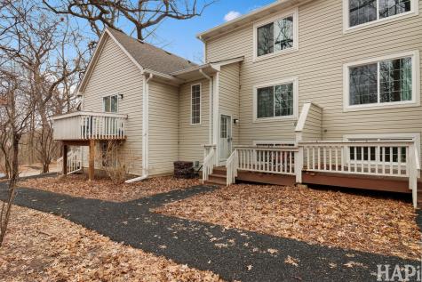 283 West Whispering Oaks Lane Round Lake IL 60073