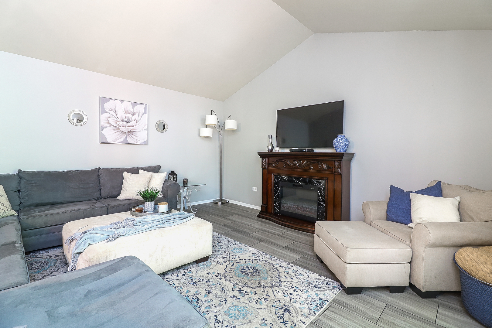 3 Hickory Oaks Court Bolingbrook IL 60490