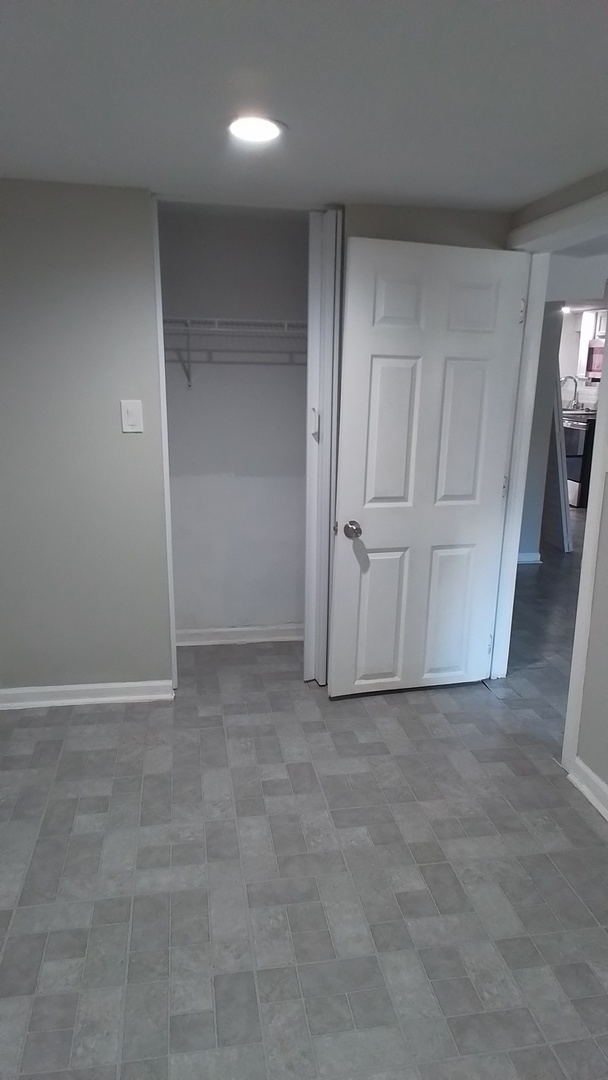 6827 South Green Street Chicago IL 60621