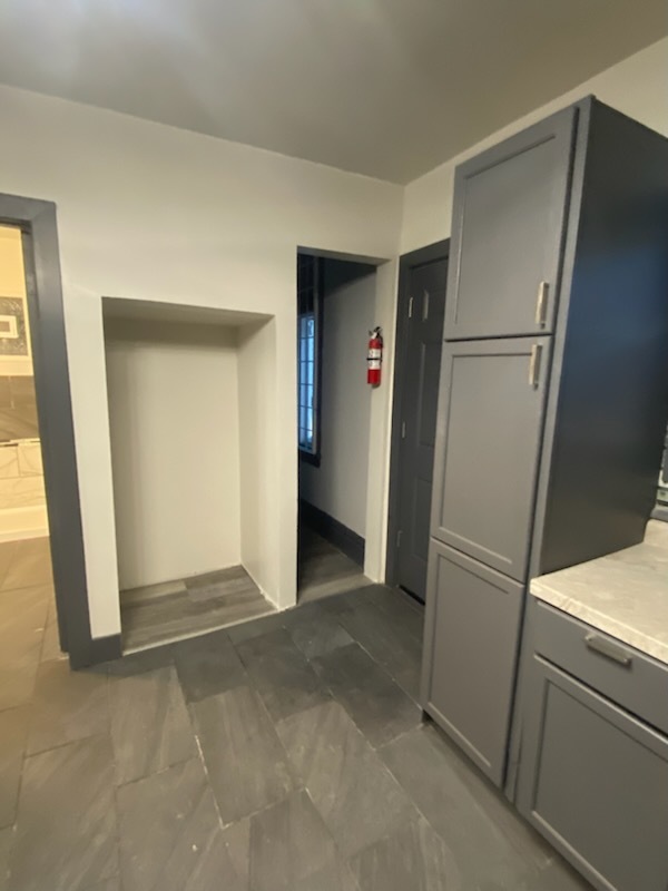 6827 South Green Street Chicago IL 60621