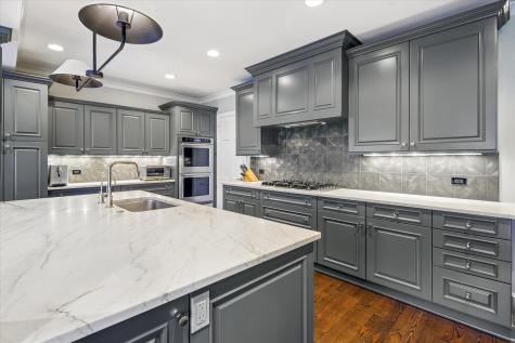 1018 Eastwood Road Glencoe IL 60022