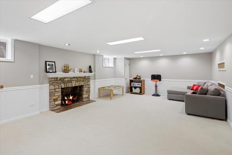 1018 Eastwood Road Glencoe IL 60022